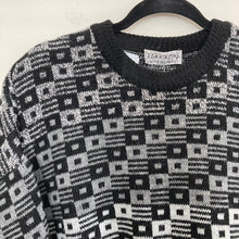 Load image into Gallery viewer, Vintage Progetto Black and Gray Geometric Pullover Sweater
