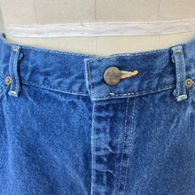 Load image into Gallery viewer, Vintage High Waist L.L. Bean Jeans
