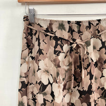 Load image into Gallery viewer, Y2K CLIO Floral Midi Skirt
