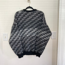 Load image into Gallery viewer, Vintage Progetto Black and Gray Geometric Pullover Sweater
