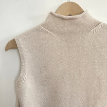 Load image into Gallery viewer, Vintage Gap Metallic Beige Mock Neck Sweater Vest
