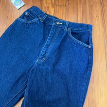 Load image into Gallery viewer, Vintage High Waist L.L. Bean Dark Wash Jeans
