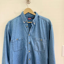 Load image into Gallery viewer, Vintage Long Sleeve Denim Button Up Shirt
