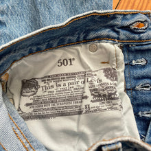 Load image into Gallery viewer, Distressed Levi&#39;s 501 Jeans
