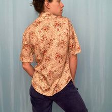 Load image into Gallery viewer, Vintage Floral Keyhole Shirt
